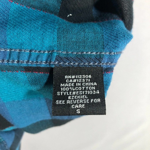 Ezekiel Shirt Mens Size Small Short Sleeve Plaid Button Down Blue Teal Black - Picture 10 of 11